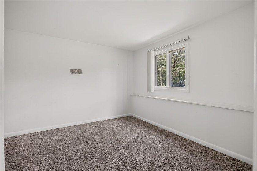 Welcome to 155 Moorland Drive! This beautifully updated - photo 47
