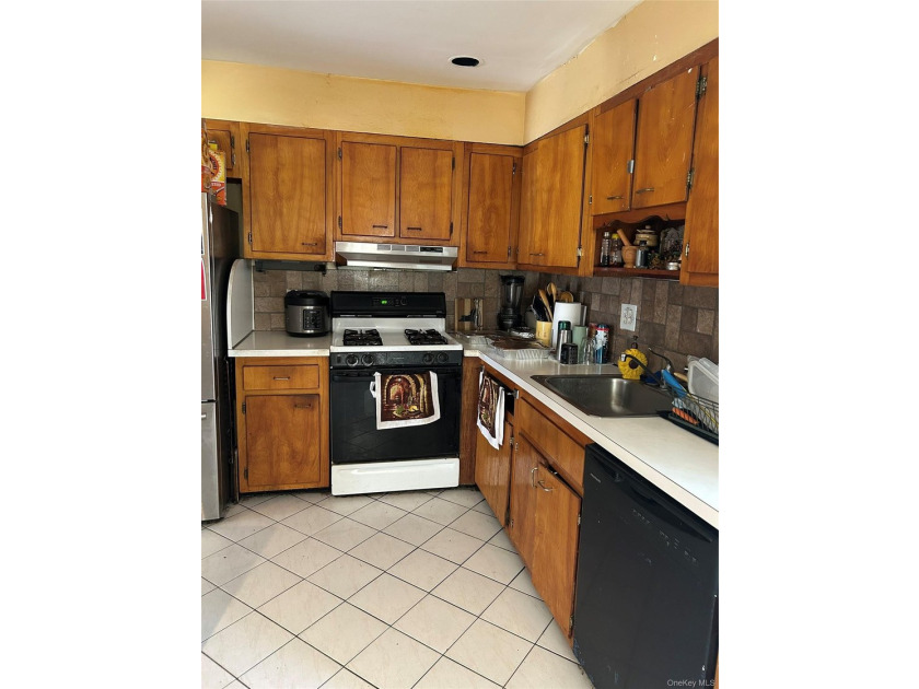 Great location one dwelling semi-detached duplex colonial house - photo 9