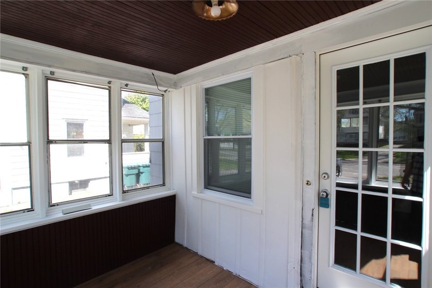 Just listed! This charming home features 3 bedrooms and 1 full - photo 7