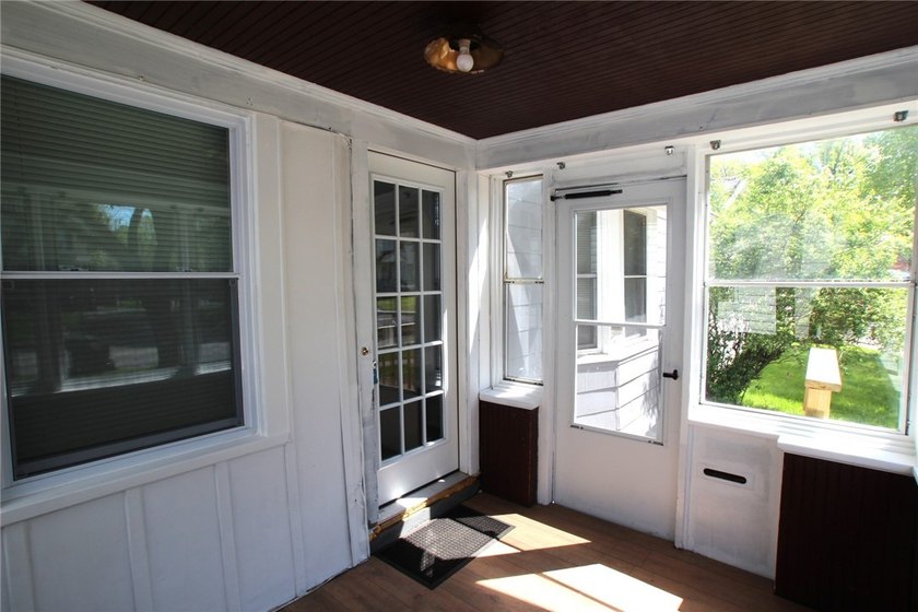 Just listed! This charming home features 3 bedrooms and 1 full - photo 8
