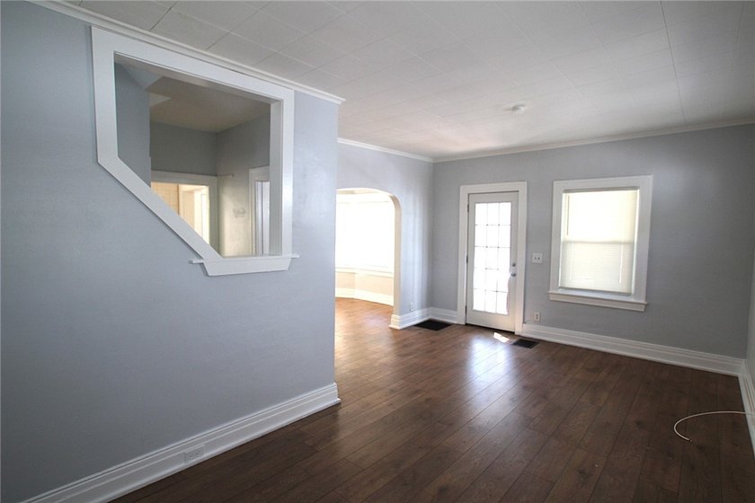 Just listed! This charming home features 3 bedrooms and 1 full - photo 9