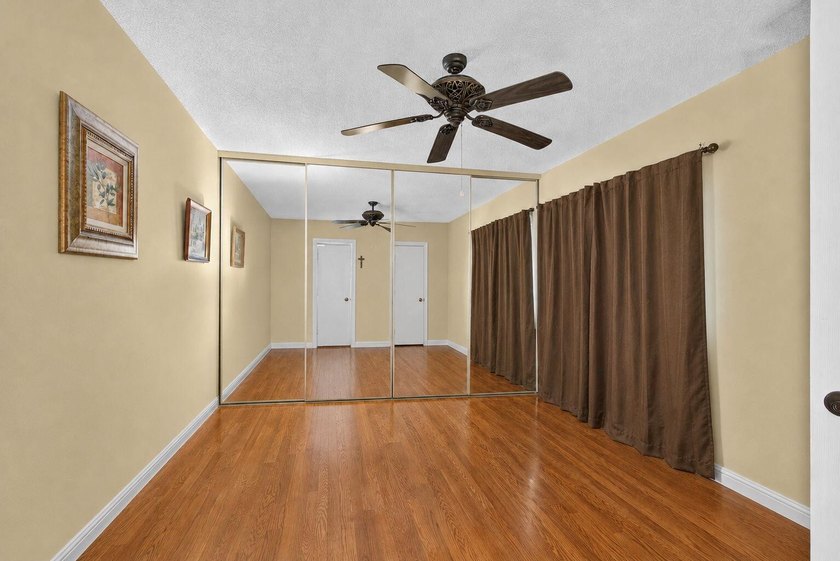 Affordable Move- In Ready Townhome in desirable Sandalwood Lakes - photo 19