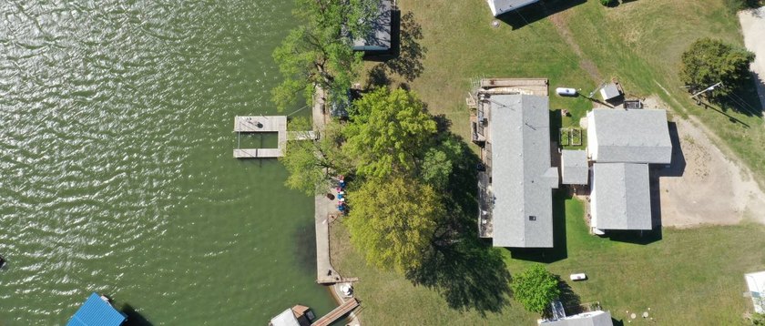 A great lakeside property to make lasting memories! This - photo 30