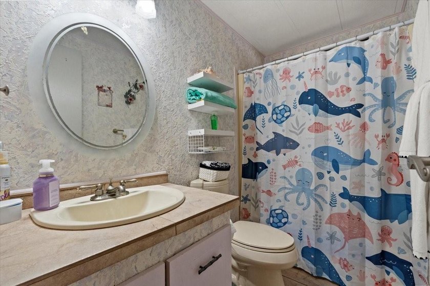 CONVENTIONAL , VA, FHA FINANCING AVAILABLE *** REDUCED *** - photo 14