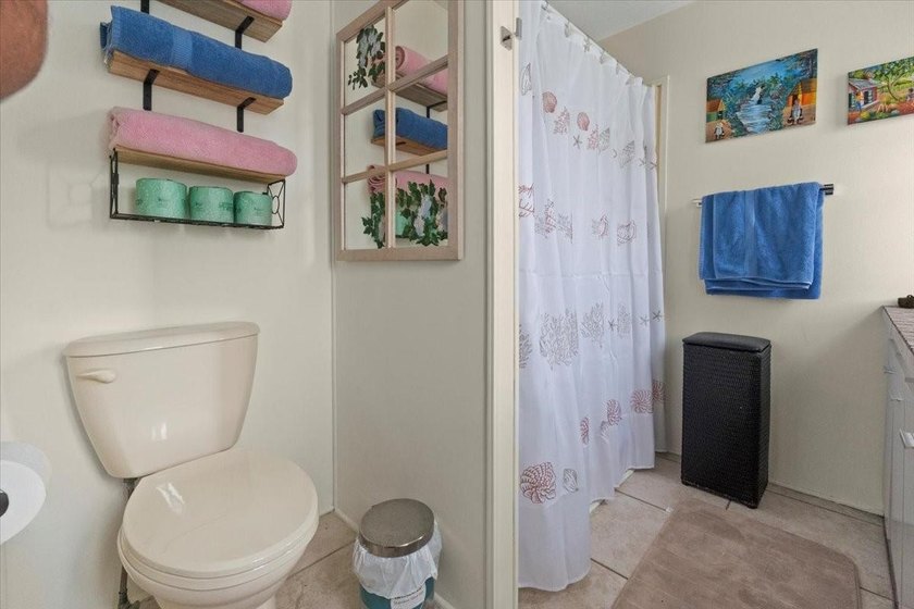 CONVENTIONAL , VA, FHA FINANCING AVAILABLE *** REDUCED *** - photo 17
