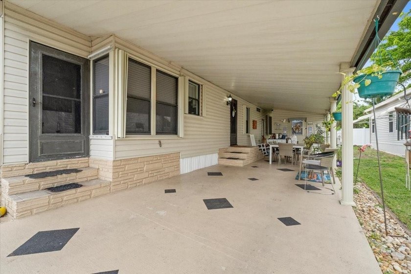 CONVENTIONAL , VA, FHA FINANCING AVAILABLE *** REDUCED *** - photo 20