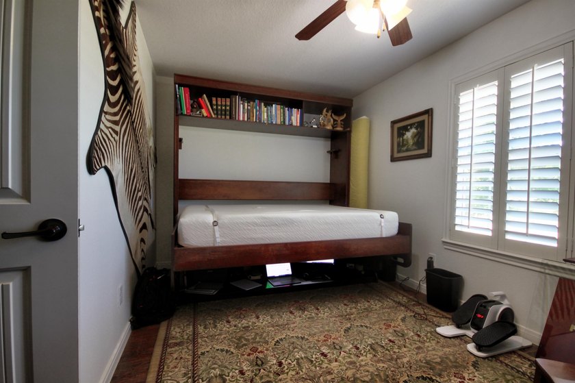 5.92 Acres with large custom home, in-ground pool, guest house - photo 22