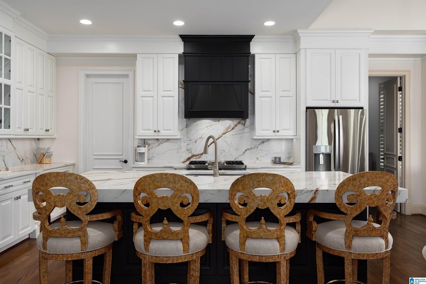 Immaculate Executive Home on No 6 Legacy Golf Course. Castle - photo 17