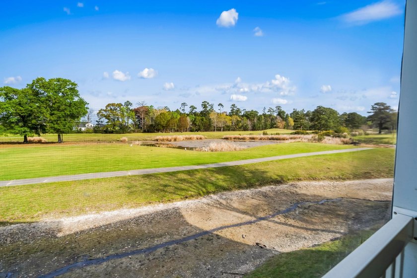 Welcome to 597 Blue River Court, a bright and well-maintained - photo 17