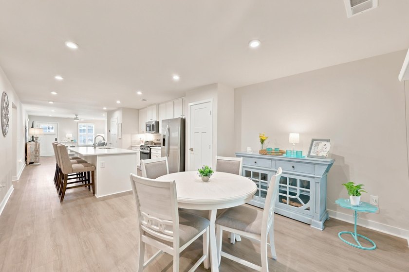 Experience coastal luxury at its finest within this Turn-key - photo 17