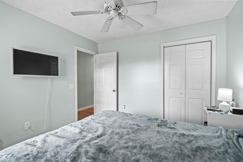 Welcome to 597 Blue River Court, a bright and well-maintained - photo 21