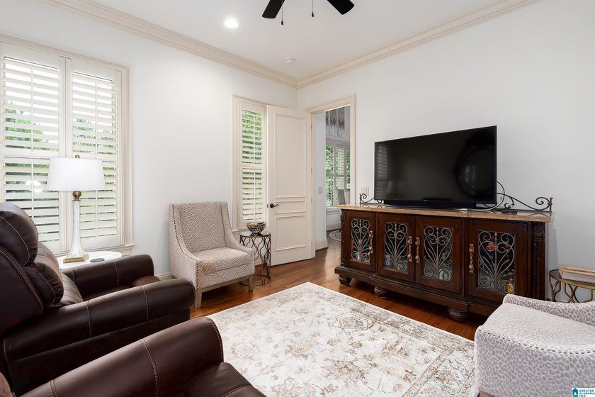 Immaculate Executive Home on No 6 Legacy Golf Course. Castle - photo 24