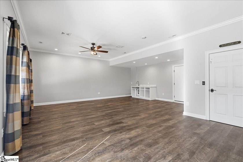 Southern Elegance Meets Modern Luxury on 3.67 Acres in Greer! - photo 33