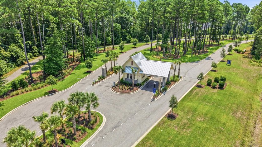 Experience coastal luxury at its finest within this Turn-key - photo 36