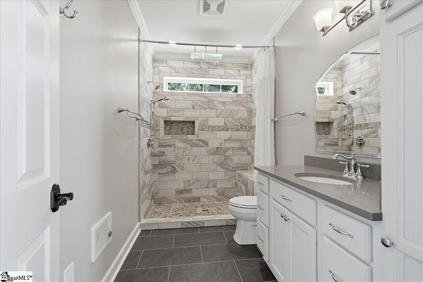 Southern Elegance Meets Modern Luxury on 3.67 Acres in Greer! - photo 36