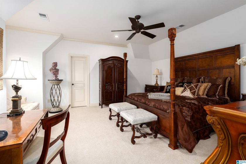 Immaculate Executive Home on No 6 Legacy Golf Course. Castle - photo 40