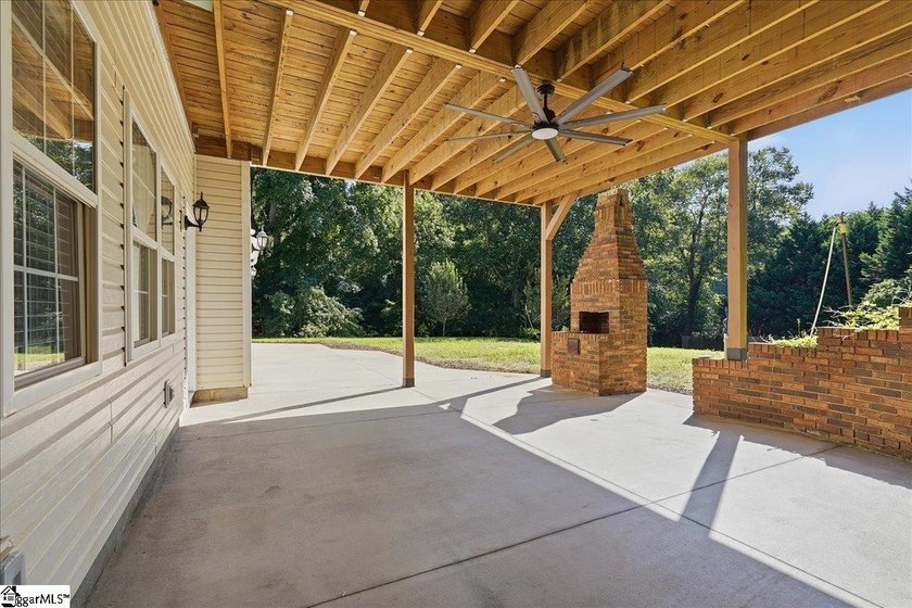 Southern Elegance Meets Modern Luxury on 3.67 Acres in Greer! - photo 41