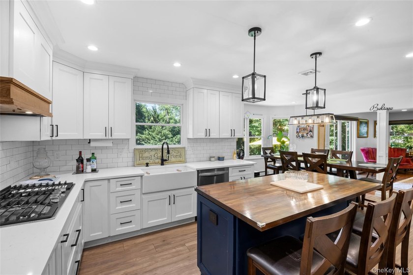 This 3,550 square foot Victorian home in Wading River, New York - photo 20