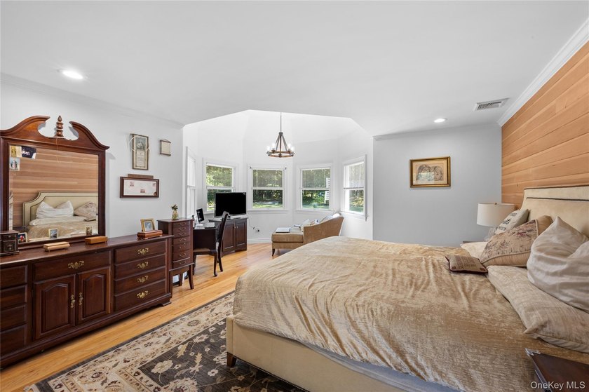 This 3,550 square foot Victorian home in Wading River, New York - photo 32