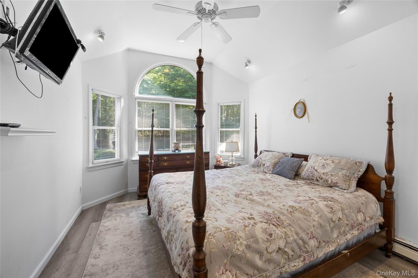 This 3,550 square foot Victorian home in Wading River, New York - photo 36