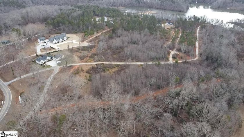 Beautiful 3.25 acre homesite offering privacy and space to build - photo 5