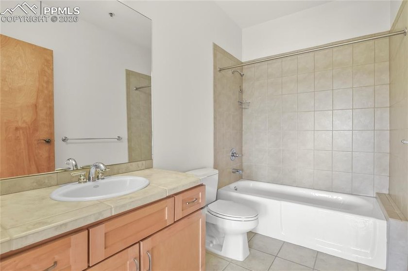 This rare penthouse corner residence in Poet Lofts, offers an - photo 31