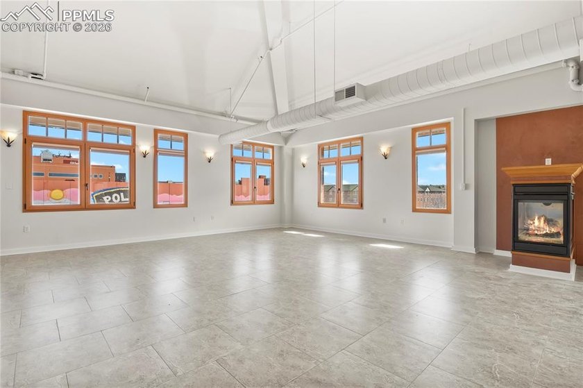 This rare penthouse corner residence in Poet Lofts, offers an - photo 45