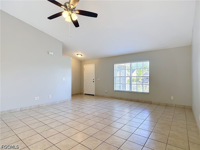 Welcome home to this well maintained 3 bedroom, 2 bath home - photo 11