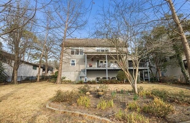Welcome to this fabulous WATERFRONT home, that offers an - photo 34