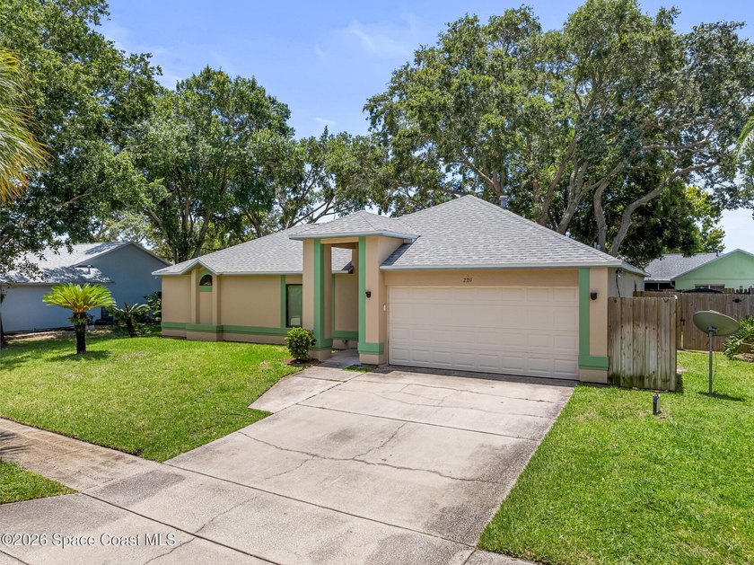 Very Well-Maintained 3-Bedroom, 2-Bathroom Home In The Desirable - photo 3