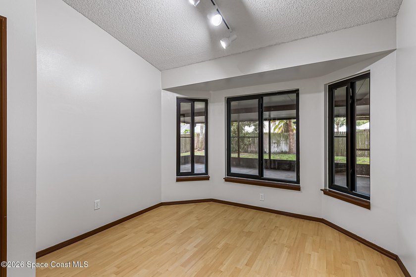 Very Well-Maintained 3-Bedroom, 2-Bathroom Home In The Desirable - photo 10