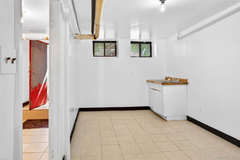 Exceptional Turnkey investment opportunity in the heart of - photo 38