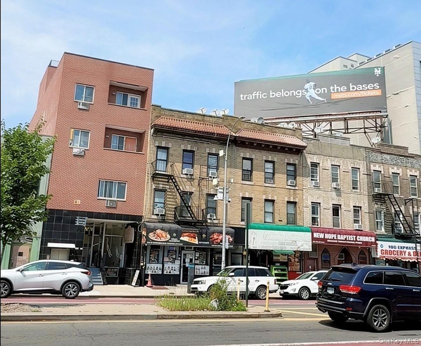 Exceptional mixed-use investment opportunity! Built in 2016 - photo 14