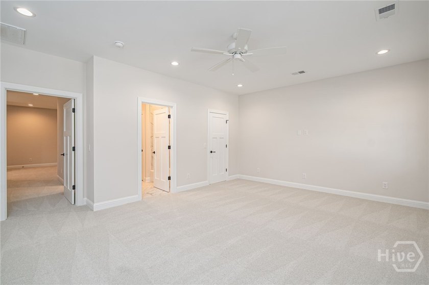 A perfect blend of elegance and simplicity, this thoughtfully - photo 26