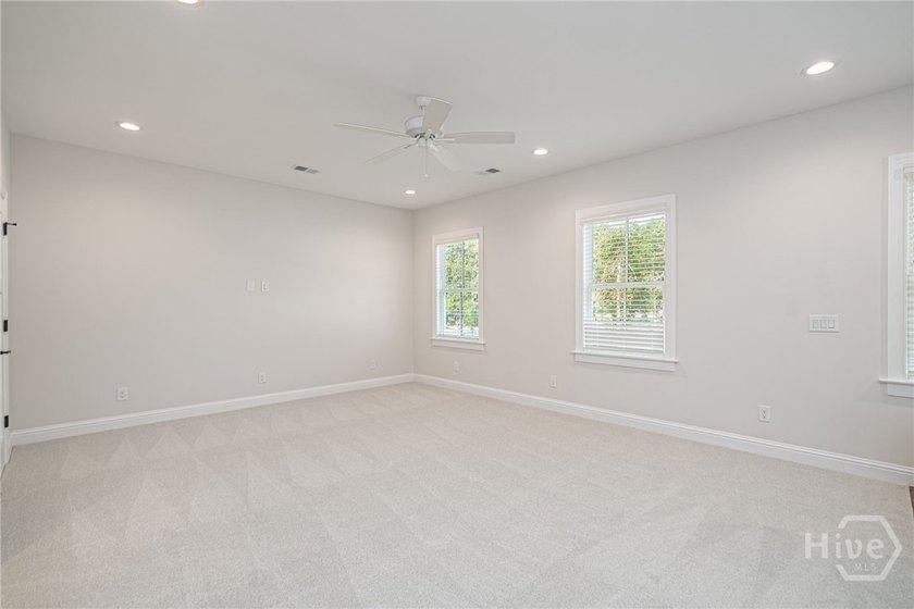 A perfect blend of elegance and simplicity, this thoughtfully - photo 27