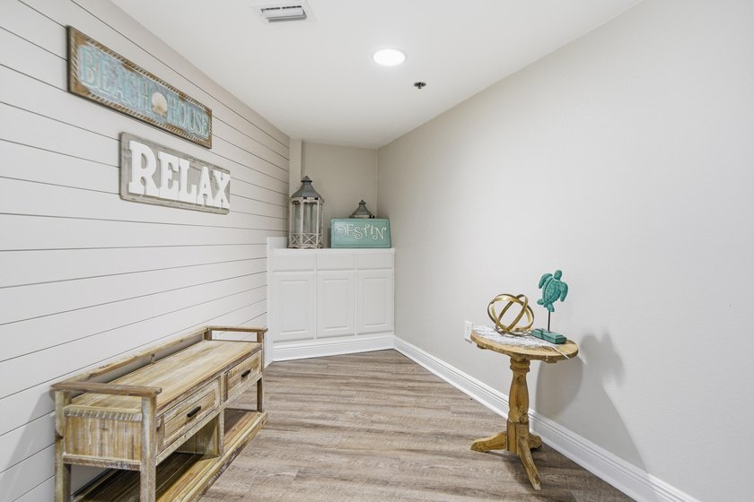 Seller is offering $5,000 towards the buyer's closing costs or - photo 3