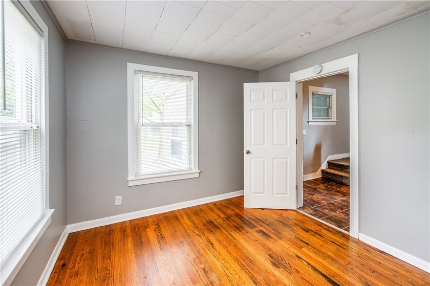 Located in Rochester's 19th Ward proper! This move-in-ready home - photo 6