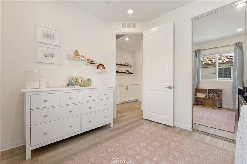 Welcome to this stunning, detached 2022-built home in the highly - photo 27