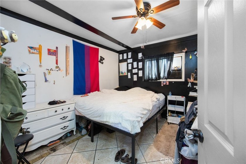 Amazing Income Producing Two-on-a-Lot Opportunity + Private Pool - photo 30