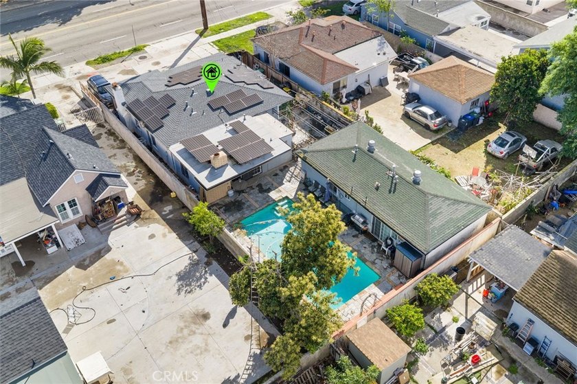 Amazing Income Producing Two-on-a-Lot Opportunity + Private Pool - photo 40