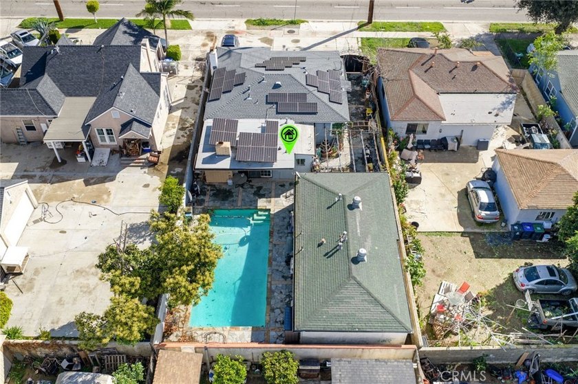 Amazing Income Producing Two-on-a-Lot Opportunity + Private Pool - photo 41