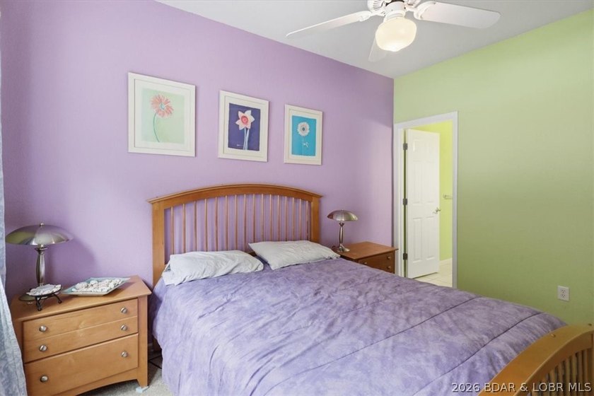 Great opportunity to own a turnkey lakefront condo at the Lake - photo 19