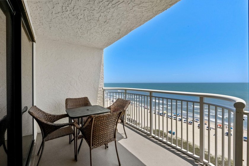 Windemere is an oceanfront building in the Ocean Drive section - photo 12