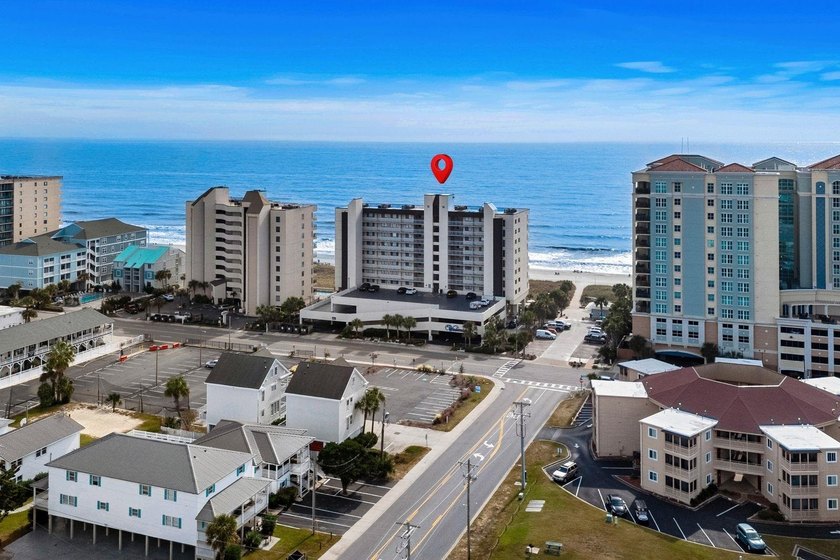 Windemere is an oceanfront building in the Ocean Drive section - photo 37