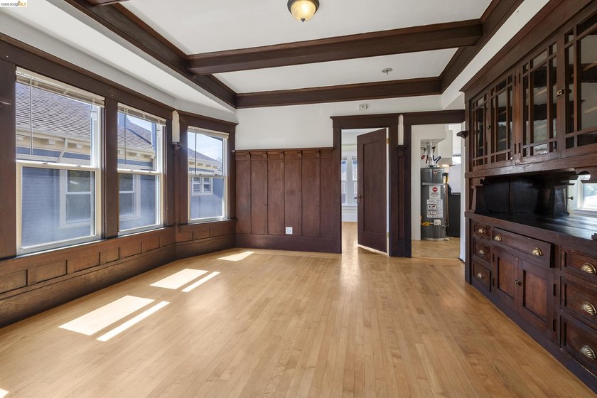 This beautifully preserved 1910 duplex blends timeless character - photo 21