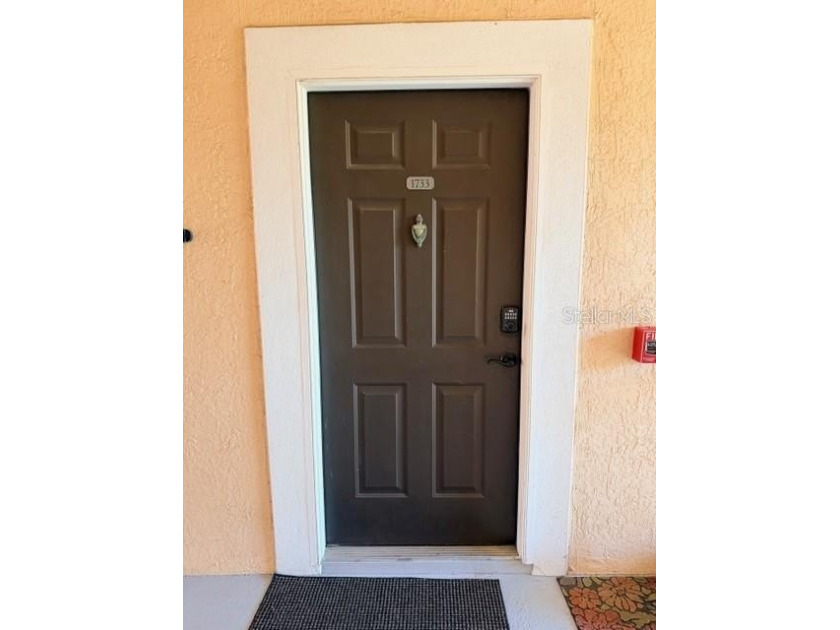 ** ALL FURNITURE/FURNISHINGS INCLUDED ** Primary residence - photo 3