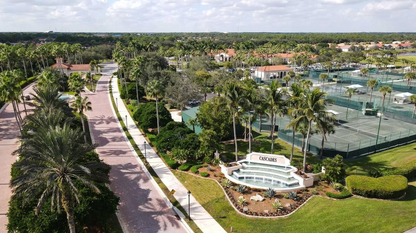 Private outdoor oasis with views of the preserve. View nature at - photo 47