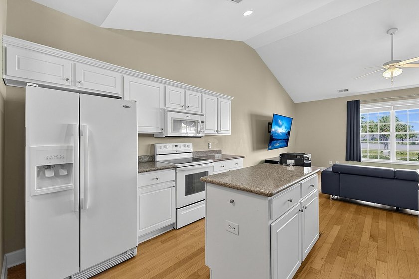 ***OPEN HOUSE Sunday July 26th 1-4pm*** Come take a look at this - photo 18