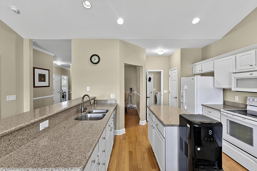***OPEN HOUSE Sunday July 26th 1-4pm*** Come take a look at this - photo 22