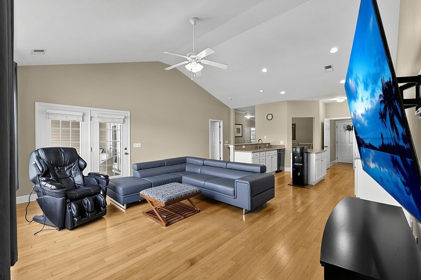 ***OPEN HOUSE Sunday July 26th 1-4pm*** Come take a look at this - photo 29